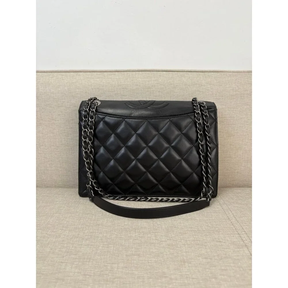 CHANEL 100% authentic